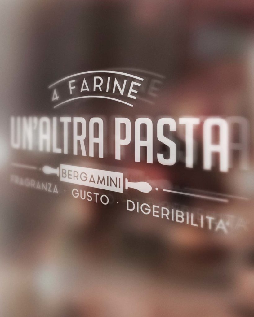 Un-Altra-Pasta-vetrina_mobile