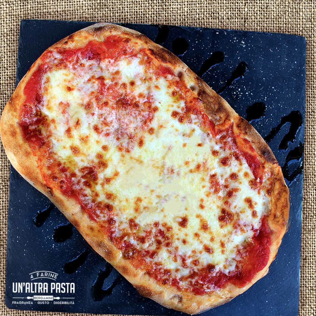 Un-Altra-Pasta-pinsa-romana-Pulcinella